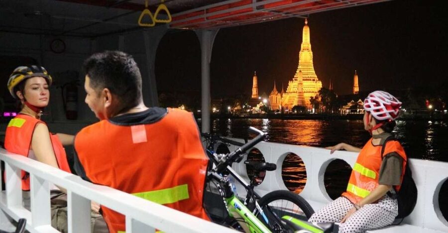 Bangkok: Night Bike Ride and Dinner at a Local Restaurant - Rolling into the city: lanes, pace, and how the guide works