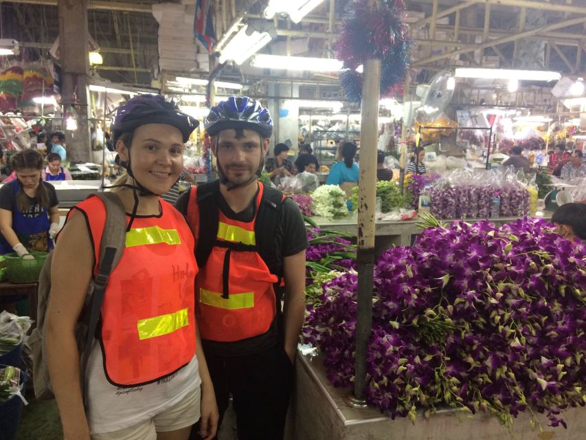 Bangkok: Night Bike Ride and Dinner at a Local Restaurant - Starting at Thonburi: your 6 PM launch point