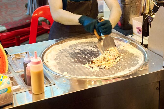 Bangkok Night Eats by Tuk Tuk - Hotel-pickup & Dinner - Tuk Tuk Ride, Small Group, and What It Feels Like at 9 PM