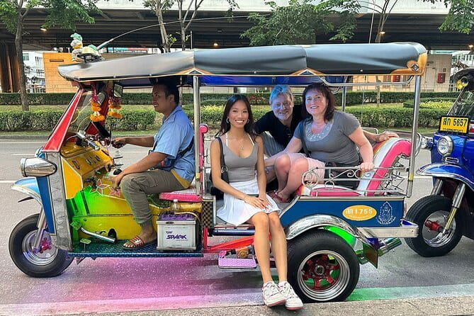 Bangkok Night Food Tour By Tuk Tuk - Meeting up, timing, and how the night flows