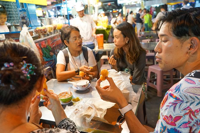 Bangkok Night Michelin Foodie Tour in Chinatown with 15+ tastings - What to bring: the short list that makes a big difference