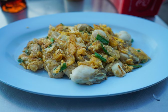 Bangkok Night Michelin Foodie Tour in Chinatown with 15+ tastings - Price and value: what $56.38 buys you in real terms