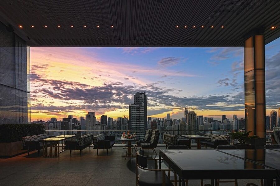 Bangkok: Nimitr Rooftop by 137 Pillars - Your 90 minutes: what the time window really means