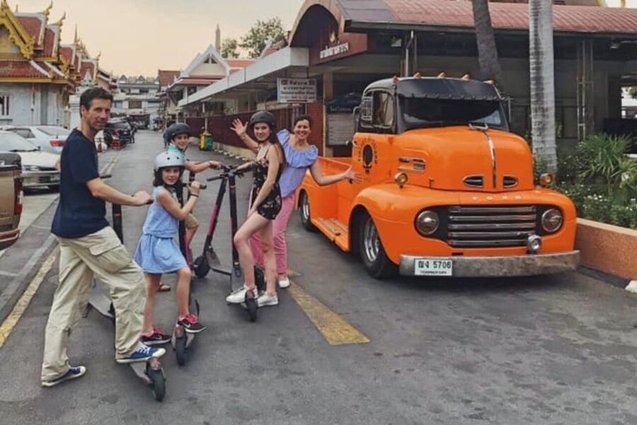 Bangkok : Old City Guided E-Scooter &/or Bike Tour - Chao Phraya River and the canal-side feel