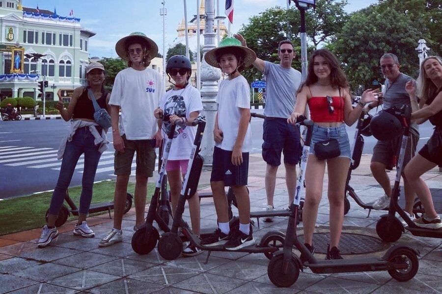 Bangkok : Old City Guided E-Scooter &/or Bike Tour - Khao San Road: big energy, but still organized