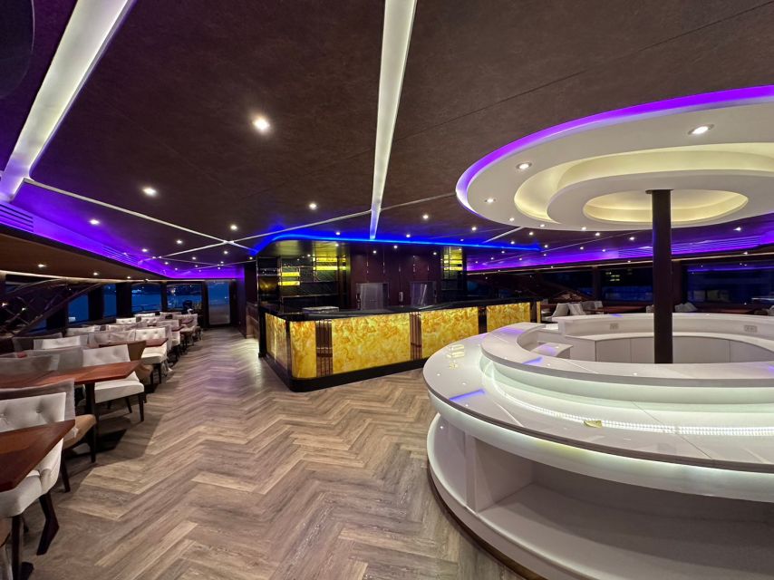 Bangkok: Opulence Luxury Chao Phraya Dinner Cruise - The dinner and dessert: what the buffet is really like