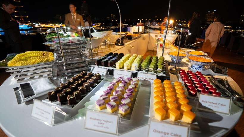 Bangkok: Opulence Luxury Dinner Cruise with Hotel Transfer - Hotel transfer and timing: how to avoid the night becoming a scramble