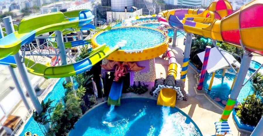 Bangkok: Pororo Aqua Park Entry Ticket - Entering the park, what to do at the start