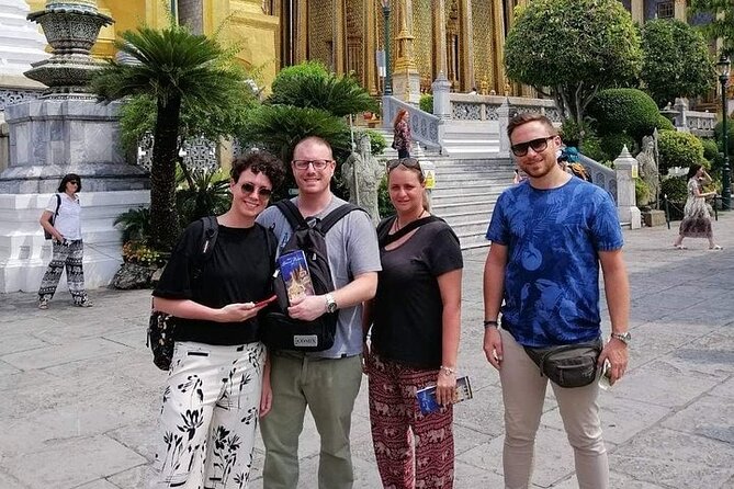 Bangkok Private Walking Tour with A Pro Guide (Tour Car Option) - What you will actually see: landmark exteriors and local life