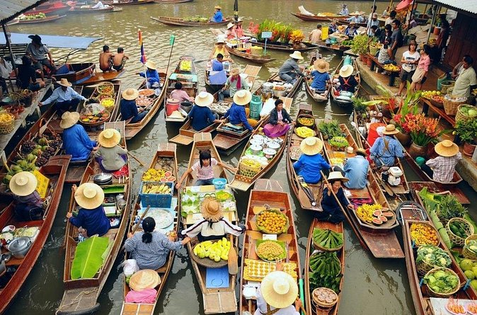 Bangkok: Railway and Floating Market Tour + Dragon Temple - Wat Samphran and the dragon-wrapped temple experience