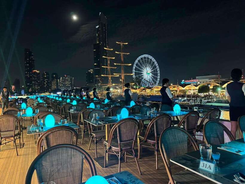 Bangkok: Royal Princess River Dinner Cruise with Live Music - Sunset vs Dinner: Picking the Right Time Slot