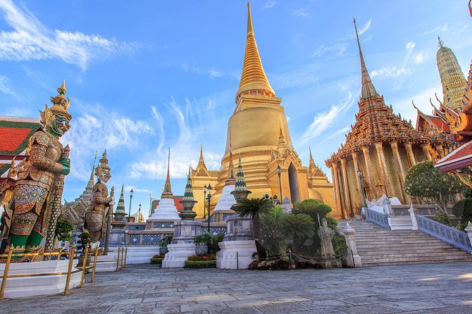 Bangkok Royal Road - Top 3 Major Monuments (Grand Palace, Wat Pho, Wat arun) - The Grand Palace and Wat Phra Kaew: where royalty meets religion