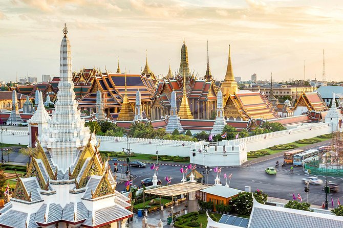 Bangkok Royal Road - Top 3 Major Monuments (Grand Palace, Wat Pho, Wat arun) - Pickup, timing, and how the day actually moves