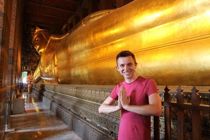 Bangkok Selfie Expert Tour: Little India, Wat Traimit & Wat Pho - Wat Traimit: the Golden Buddha selfie stop that actually makes sense