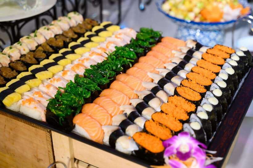 Bangkok: Smile Riverside Dinner Cruise - Should you book the Smile Riverside Dinner Cruise?