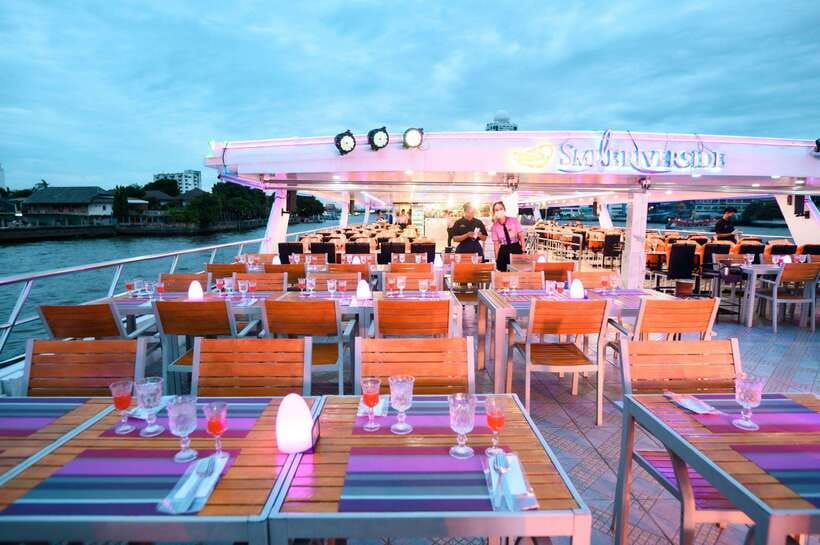 Bangkok: Smile Riverside Dinner Cruise - Getting on board at ICONSIAM, then settling in