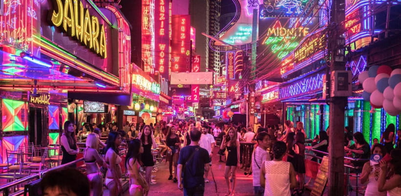 Bangkok: Soi Cowboy, Nana, Soi 11, Rooftops, Clubs & Go Go’s - Hosts, pacing, and the WhatsApp pin if you run late