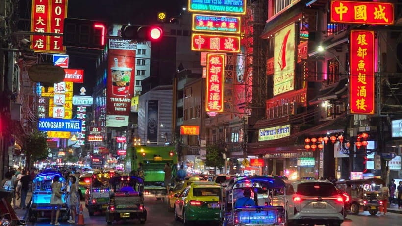 Bangkok: Street Food Tasting Tour at Night - Quick highlights