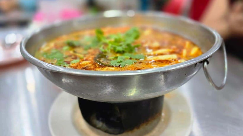 Bangkok: Street Food Tasting Tour at Night - Should you book this night Chinatown street food tasting tour?