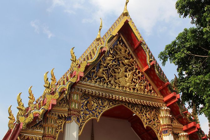 Bangkok Temples and City Highlights Tour - Democracy Monument and Chinatown: quick context, not a full detour