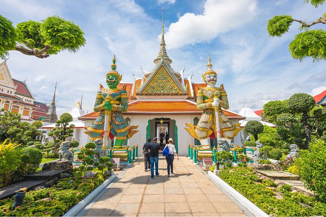 Bangkok Temples Private Tour from Pattaya – Full Day - Stop 4, Wat Phra Kaew and the Grand Palace: Where Royal Bangkok Still Shows