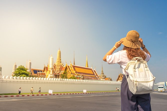 Bangkok Temples Private Tour from Pattaya – Full Day - Stop 1, Pak Khlong Flower Talat: Thailand’s Flower Factory