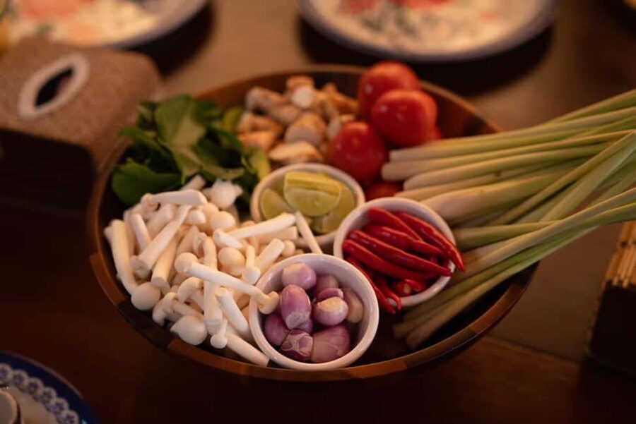 Bangkok: Thai Cooking Class With 4 Dishes & Thai Drink - Pad Thai: Noodles That Teach Balance