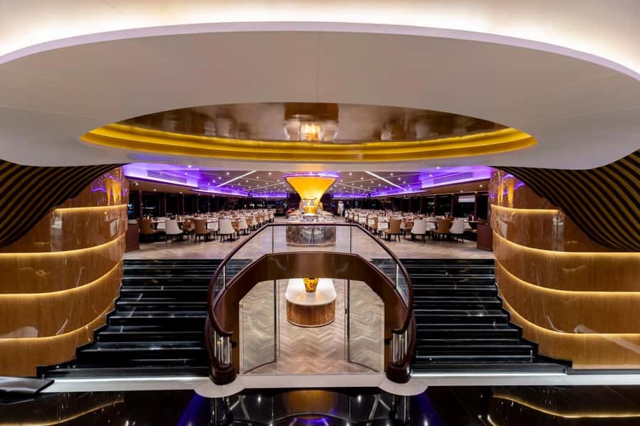 Bangkok: The Opulence Buffet Dinner Cruise with Live Band - Should you book this Opulence buffet dinner cruise?