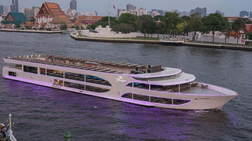 Bangkok: The Planet Chao Phraya River Dinner Cruise - Buffet dinner on the move: seafood, international dishes, and dessert