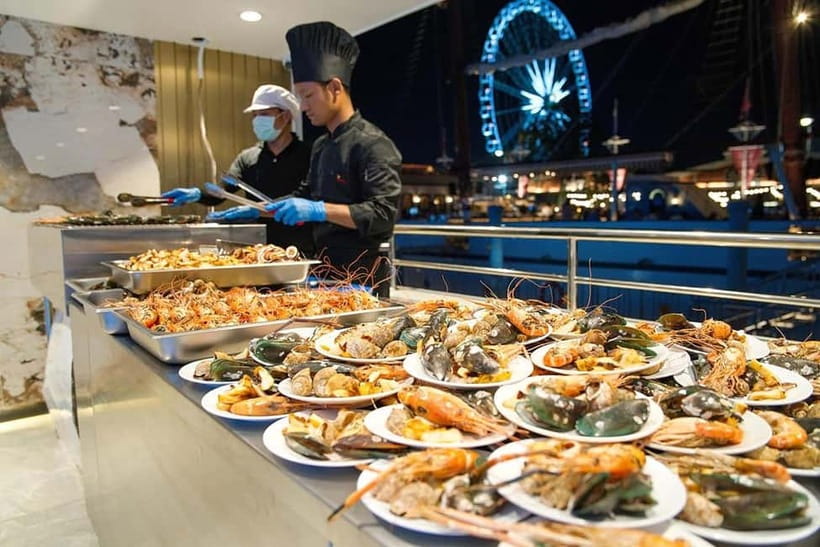 Bangkok:The Planet Sunset&Dinner Cruise on Chao Phraya River - Buffet dinner reality check: what you’ll eat and how service works
