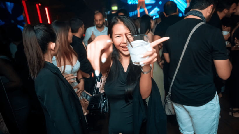 Bangkok: The Speakeasy, Rooftop & Iconic Venues Pub Crawl - Optional add-on: Sugar Club late night for the all-night crowd