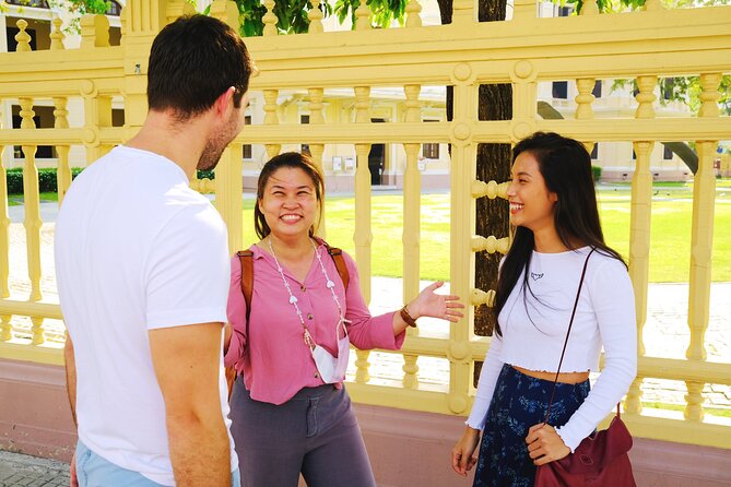 Bangkok Thrilling Tuk Tuk Tour (Private & All-Inclusive) - From Sanam Chai to Wat Pho: the night start that saves energy