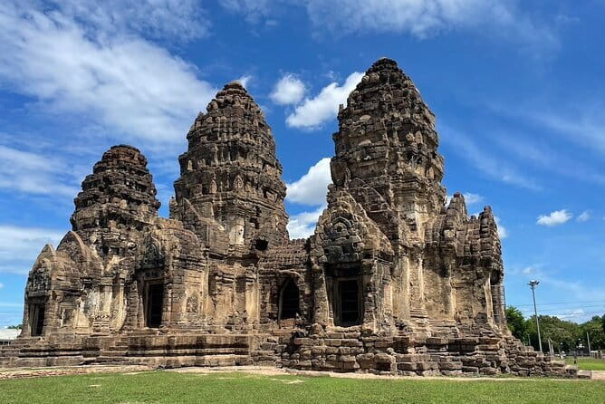 Bangkok to Ayutthaya Lopburi Monkey Temple, Largest Buddha Tour - Start at Museum Siam and Get Your Day Organized