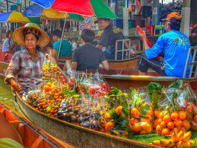 Bangkok: Train Market & Floating Market with Boat Ride - Value for $25, what you actually get for your money