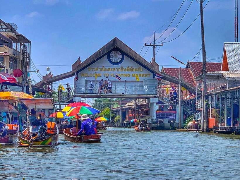 Bangkok: Train Market & Floating Market with Boat Ride - Pickup, drop-off, and meeting logistics in central Bangkok