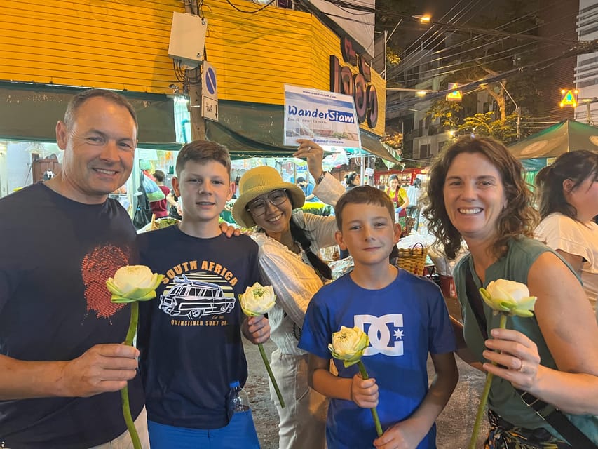 Bangkok Tuk-Tuk by Night with Chinatown Street Food Meal - Picking up the little details that make it feel worth it