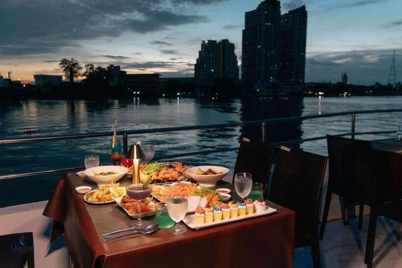 Bangkok: Unicorn Chao Phraya River Dinner Cruise - Wat Arun, Grand Palace, and the River’s Best Night Lighting