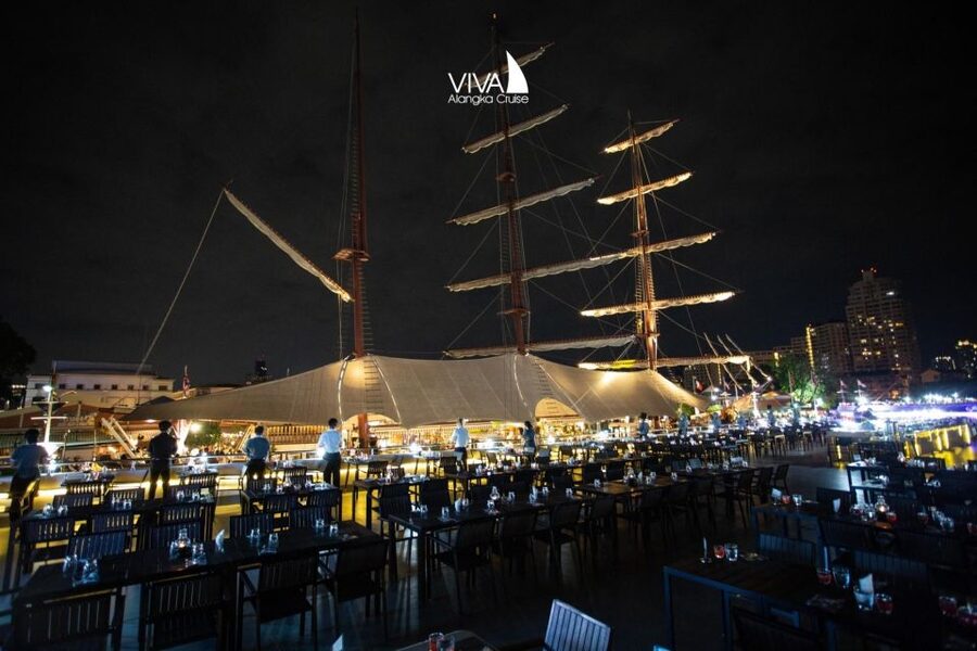 Bangkok: Viva Alangka Chao Phraya Dinner Cruise - Food quality and service: plan for average, and protect your appetite