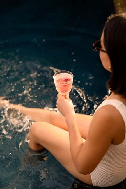 Bangkok: W Hotel Pool & Gym Experience - Sundays and the polar plunge: ice-bath courage, scheduled