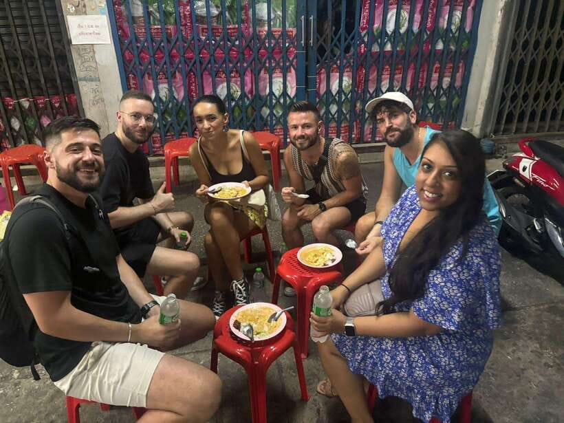 Bangkok Walking Tour : Mouthwatering Journey Food Tour - Three Hours, 10 to 12 Tastings in Bangkok Chinatown