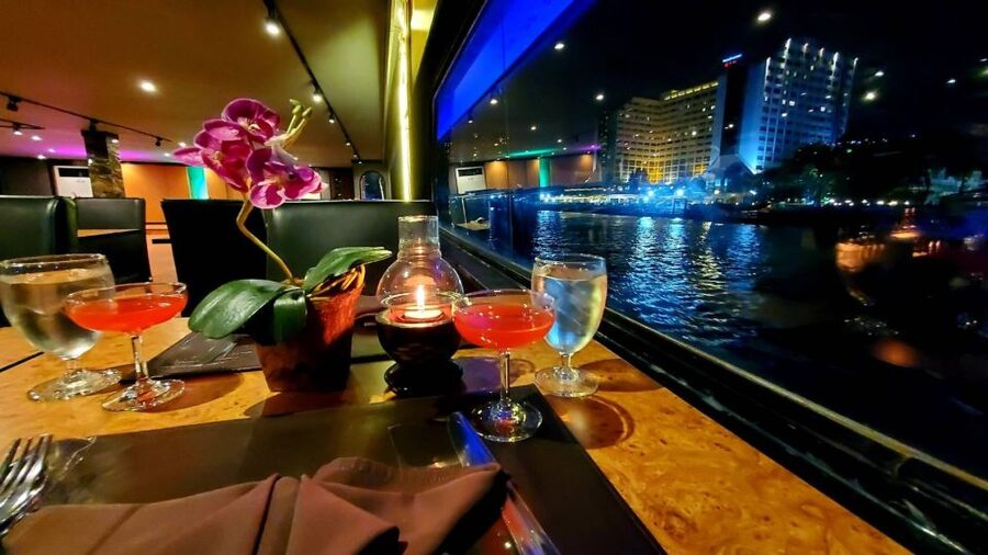Bangkok: White Orchid Chao Phraya Dinner Cruise - Unlimited beer, live music, and the kind of entertainment you’re signing up for