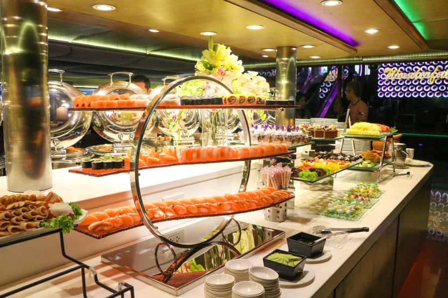 Bangkok: Wonderful Pearl Dinner Cruise and Live Performance - Tips to make the night smoother (and more fun)