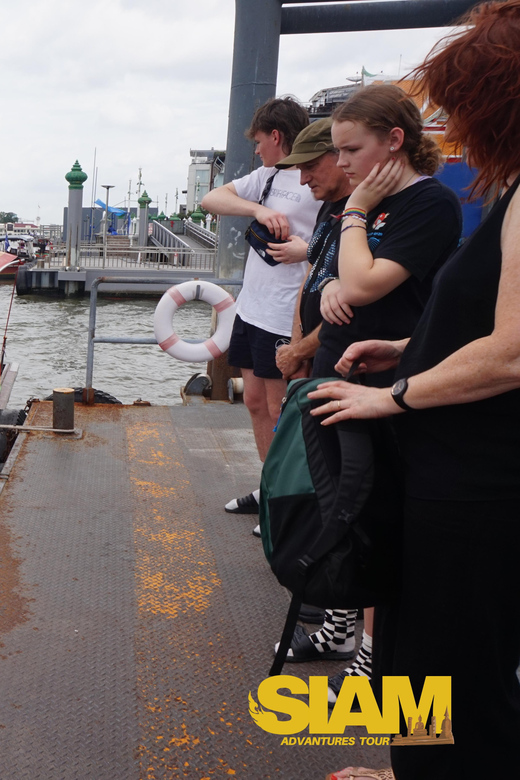 Bangkok Yai Local Canal Tour with Longtail Boat - Why Bangkok Yai canals feel calmer than the city streets