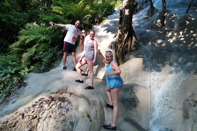 Best of Chiang Mai: Private Tour in a Day - Sticky Waterfall (Bua Thong / Nam Phu Chet Si): Climb, Swim, and Stay Safe