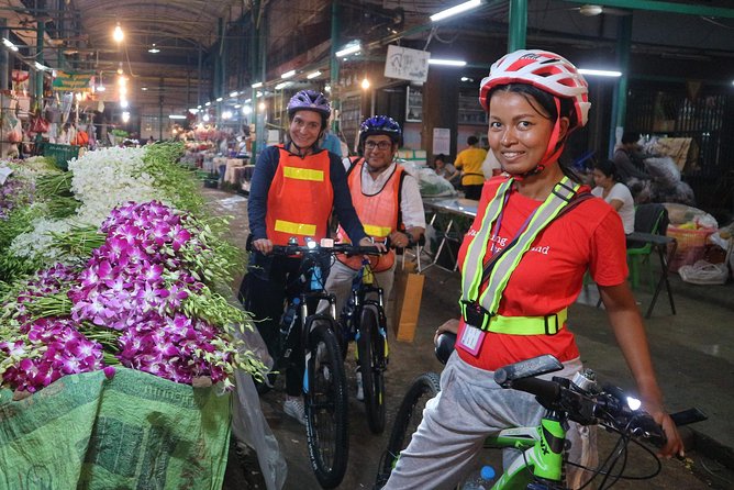 Bike Bangkok at Night with Thai Dinner - Meeting point and start time, so you do not scramble