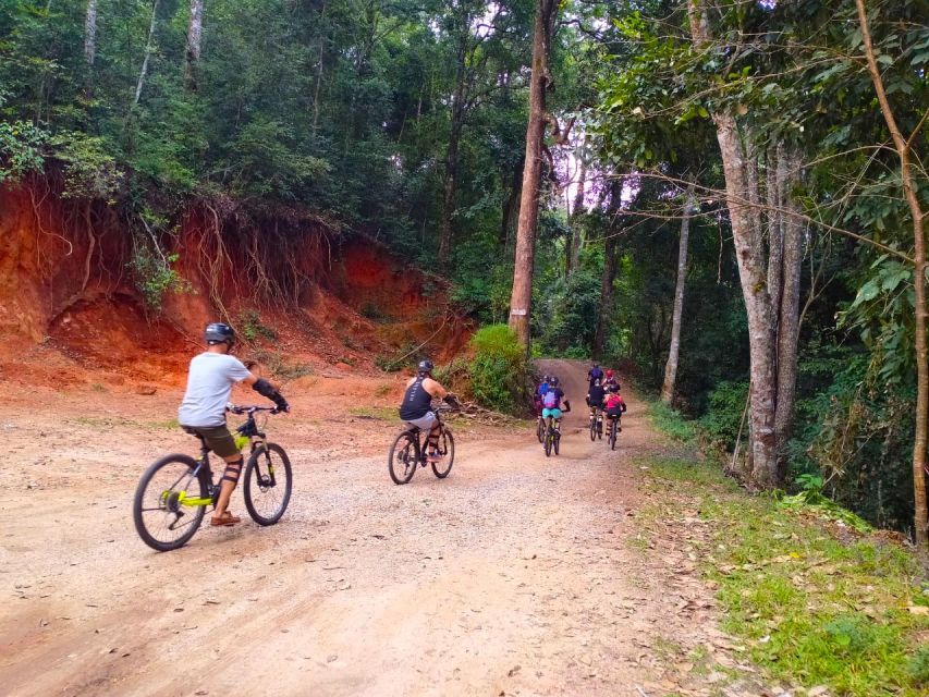 Chiang Mai: 20km Downhill Mountain Biking Challenge Suthep M - First Taste of Terrain, Wat Ban Khun Chang Khian Stop