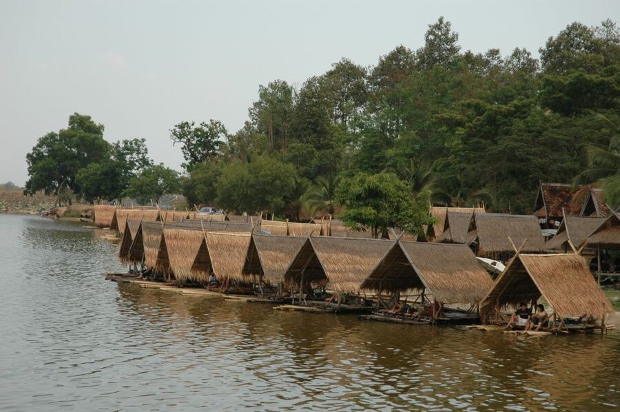 Chiang Mai: 24 km Leisure Cycling & swim Lake Huay Tueng Tao - Lunch by the Lake: A Real Break, Not a Token Meal