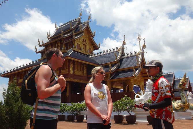 Chiang Mai Biking & River Kayak : Gentle Thrills in a Lush Valley - Ban Den Temple: a peaceful start before you get in motion