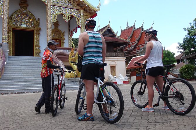 Chiang Mai Biking & River Kayak : Gentle Thrills in a Lush Valley - Getting your bearings at the pro-shop
