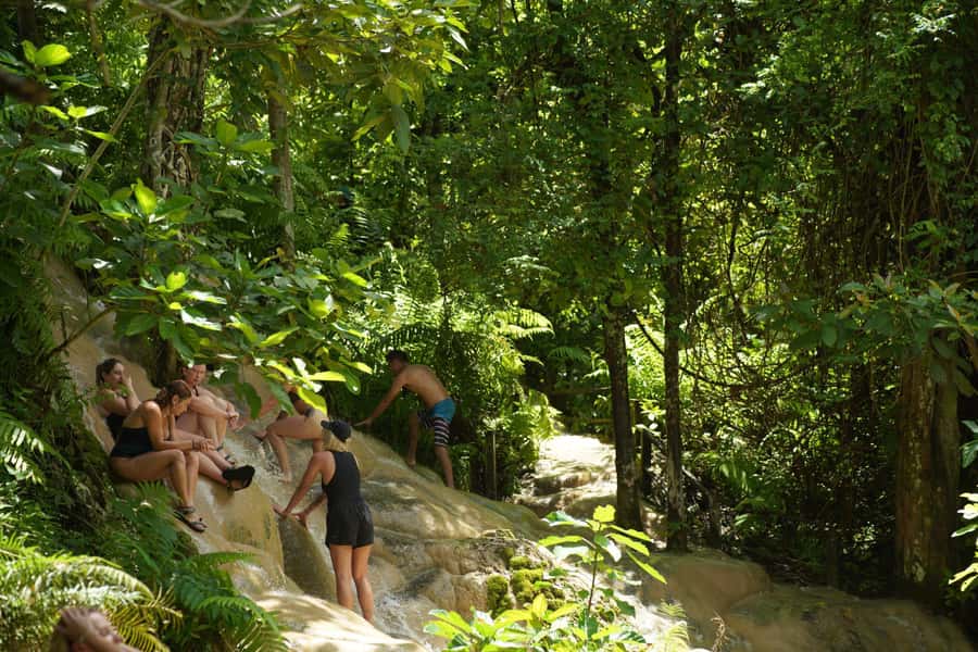 Chiang Mai: Bua Thong Sticky Waterfall & Huge Cave & Buffet - Difficulty level: who should do this, and who should reconsider